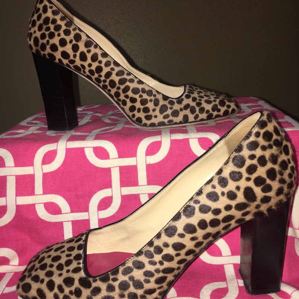 Shoes - Picture 2 of 4